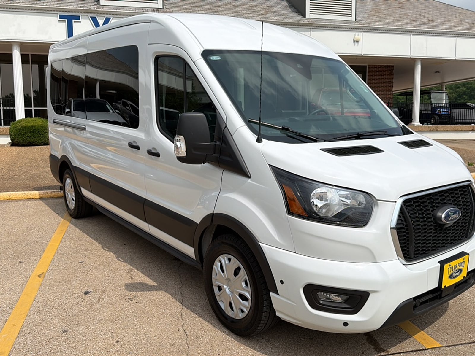 ford transit passenger van 2025 1FBAX2C85SKA39823 image ford transit passenger van 2025 1FBAX2C85SKA39823 image
